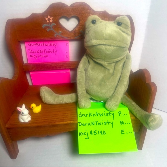 BNWT JELLYCAT ONE LITTLE FERGUS FROG PRICE FIRM - Picture 2 of 15